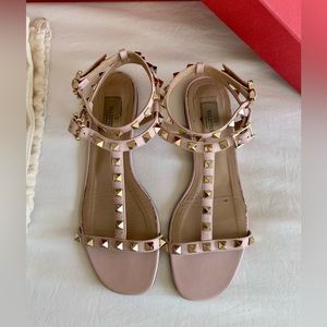 Authentic Valentino Garavani Rockstud Sandal